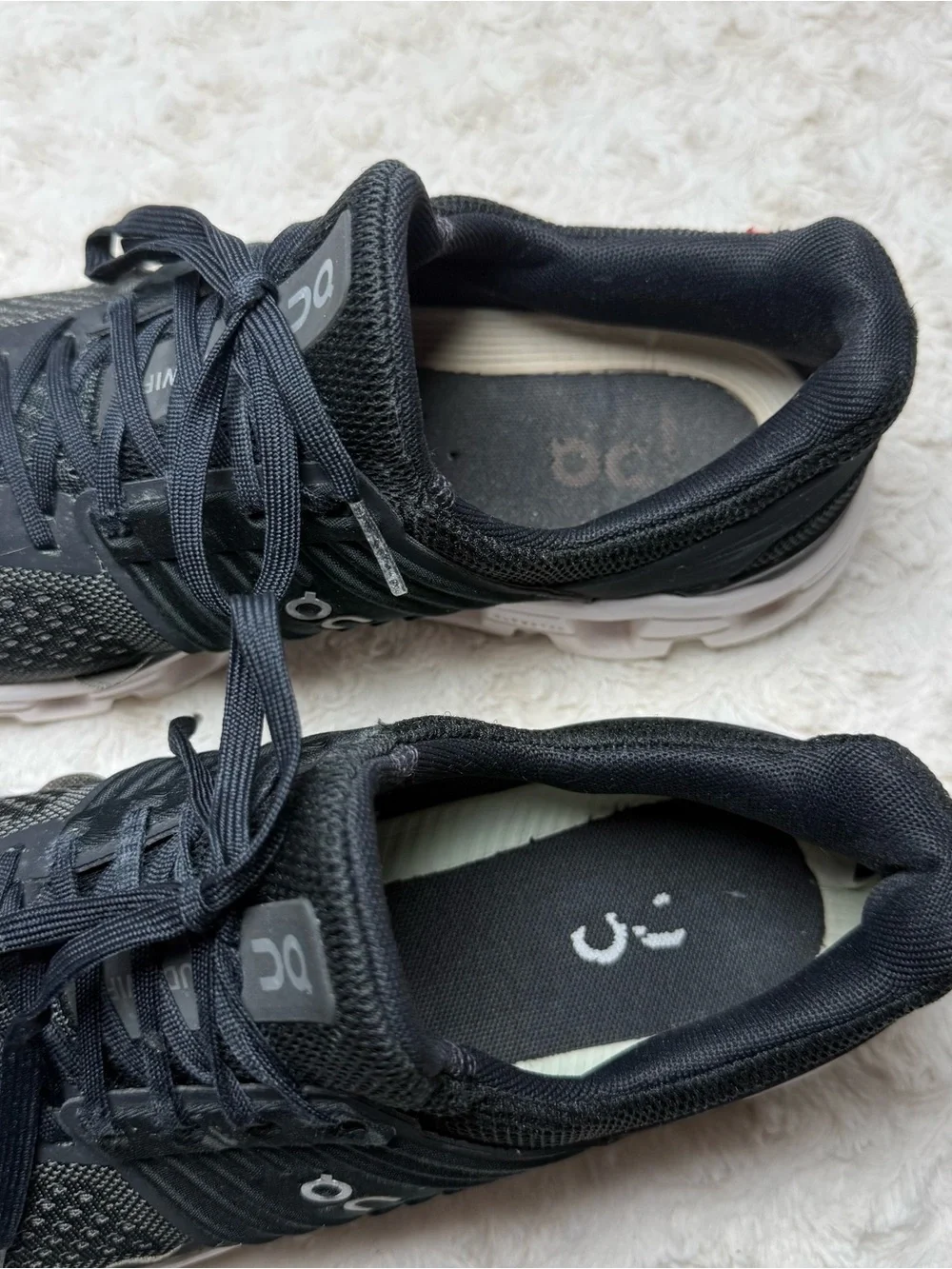 On Running Women's Athletic Shoes in Black and Gray